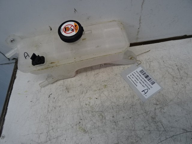 VASE D'EXPANSION Toyota RAV4 (A4) (01-2012/09-2019), Mevr. I. Hauben, Toyota, Utilisé, Rue de l'Espoir 34 34
4030  GRIVEGNÉE, BE