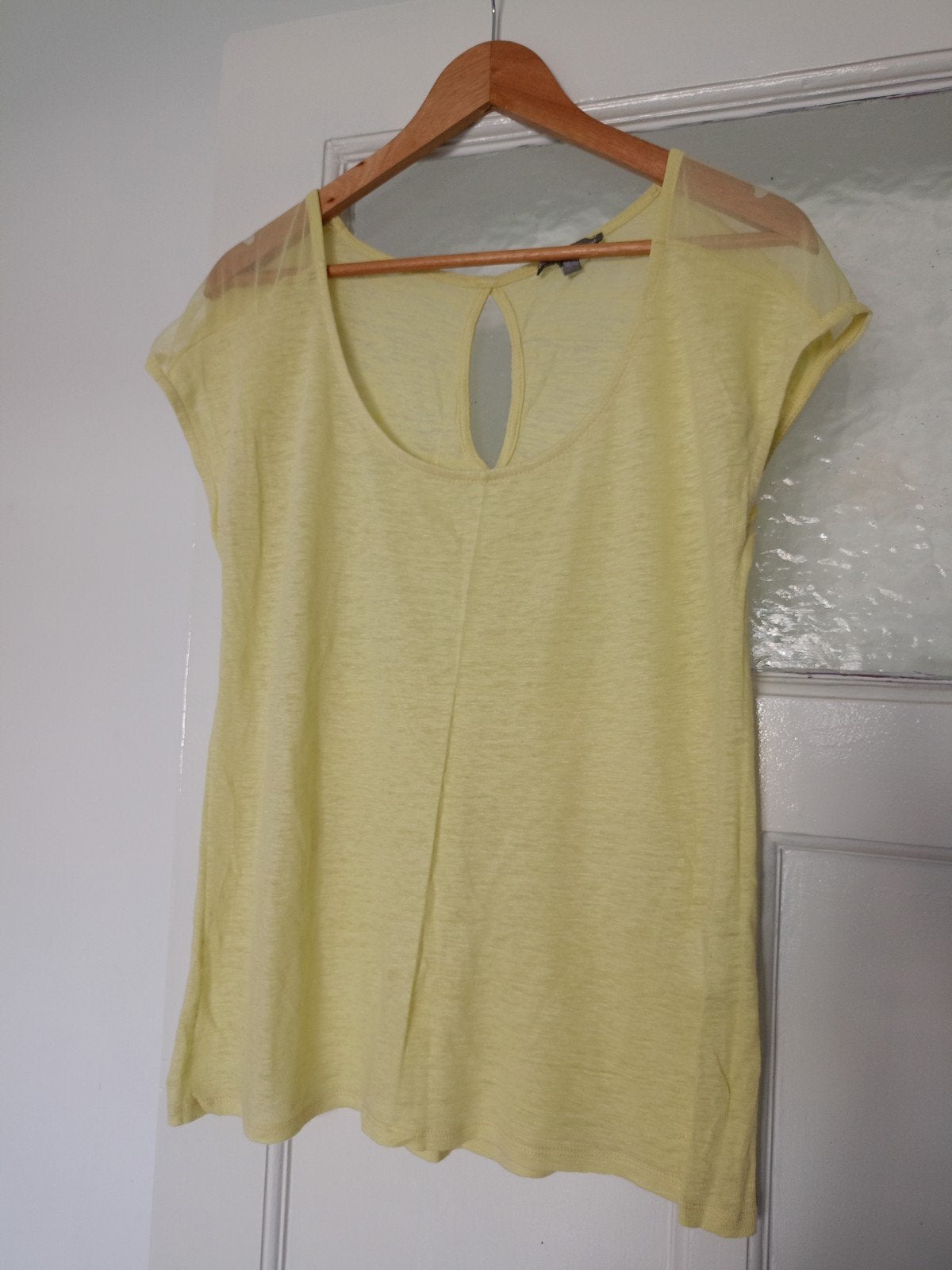 Geel T-shirt van 100% linnen - 38/40 - Hier en nu, Maat 38/40 (M), Geel, Ophalen of Verzenden, Zonder mouw