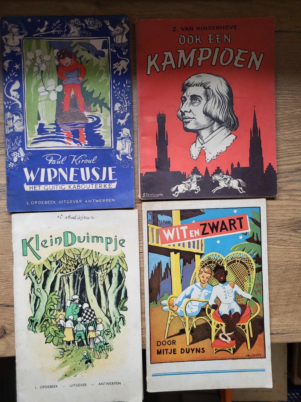 4 retro & vintage tegen kinder- en jeugdboekjes, Enlèvement ou Envoi, Utilisé