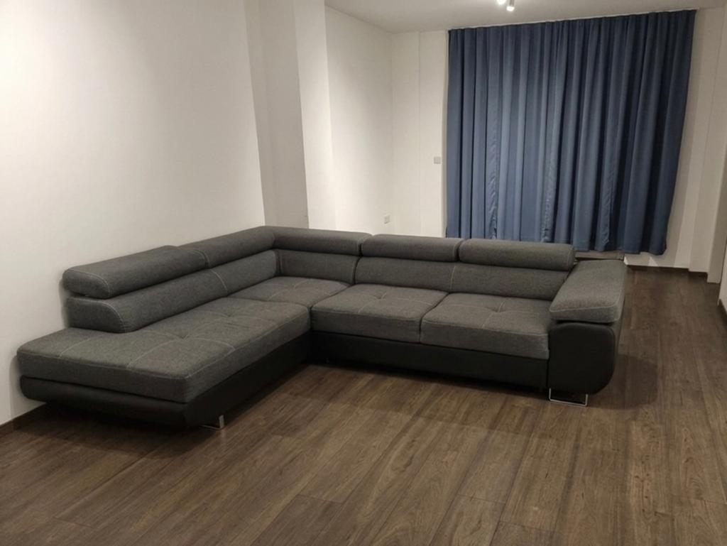 Grote Moderne Hoekzetel met Slaapfunctie (Donkergrijs/Zwart), Enlèvement, Utilisé, Tissus