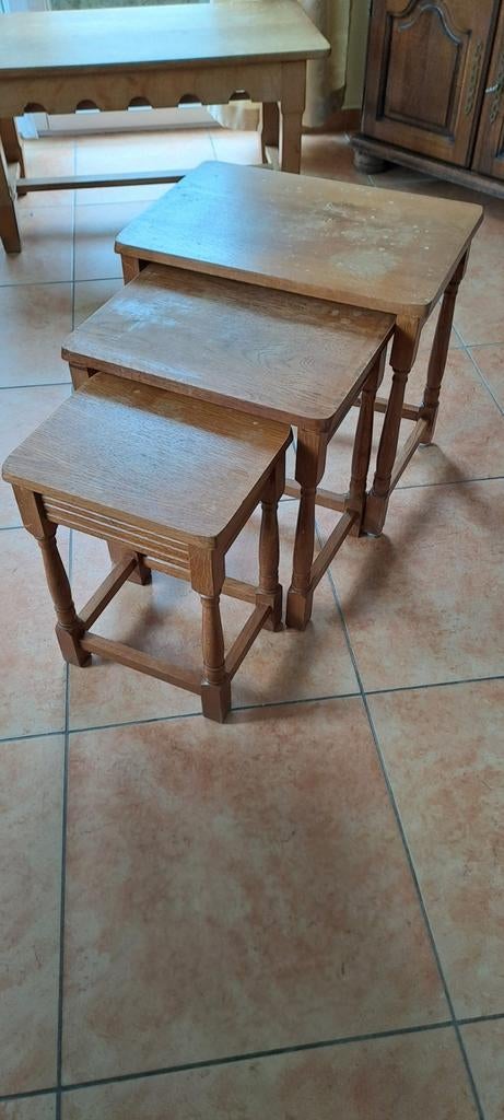Lot de 3 tables gigognes, Enlèvement