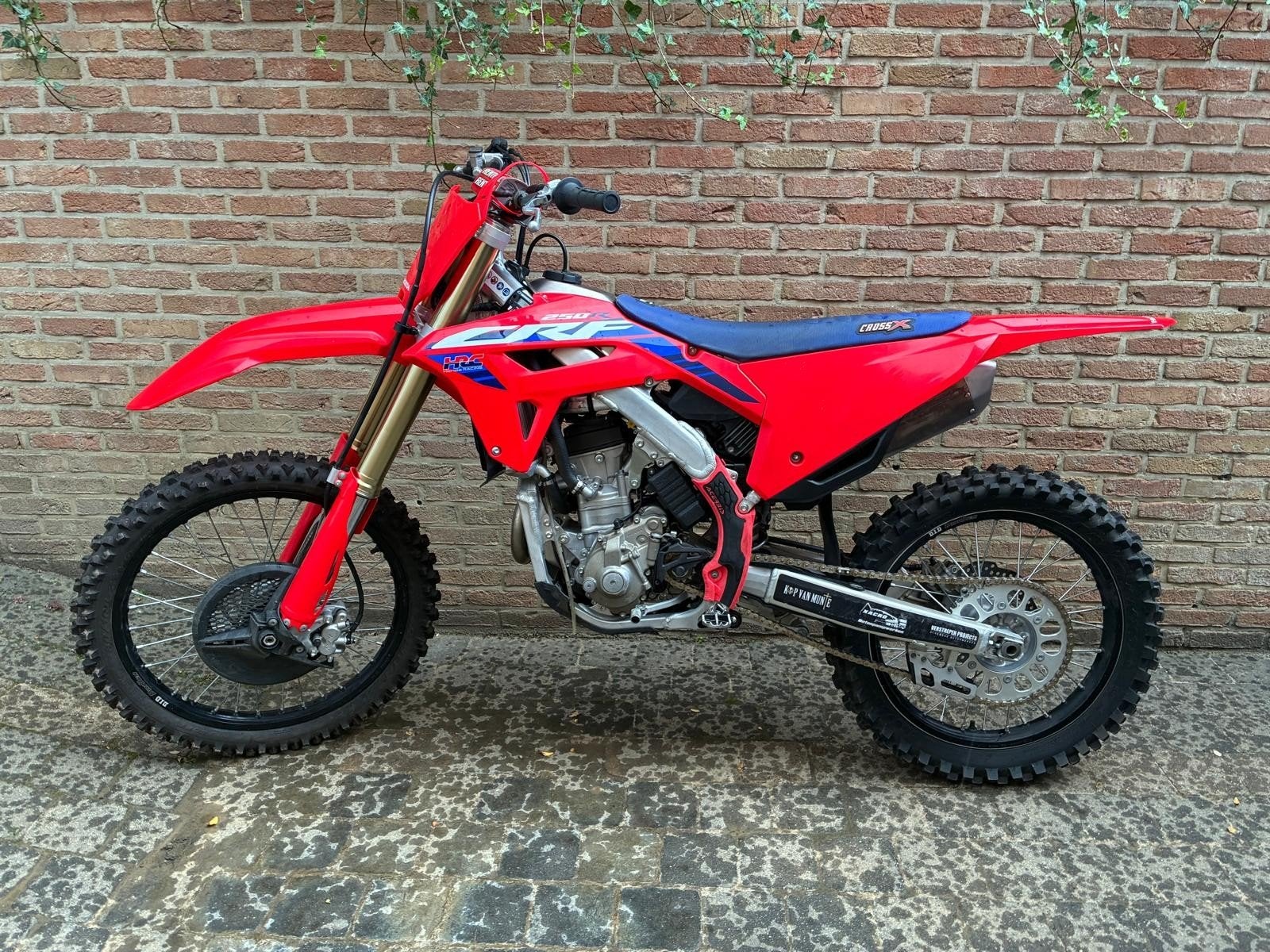 honda crf250 2023, Motos, Particulier