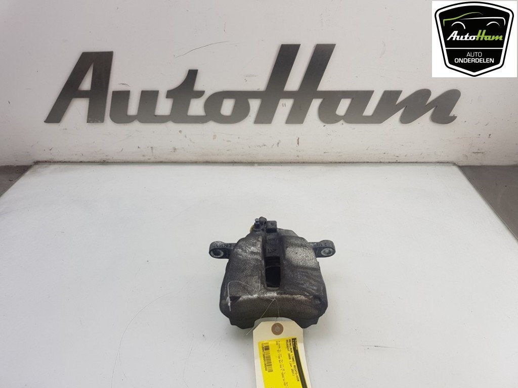 ETRIER DE FREIN AVANT DROIT 2008 (UD / UK / UR / US / UX), Utilisé, Peugeot