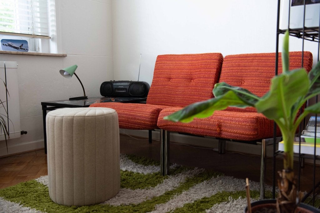 Fauteuil design, Enlèvement