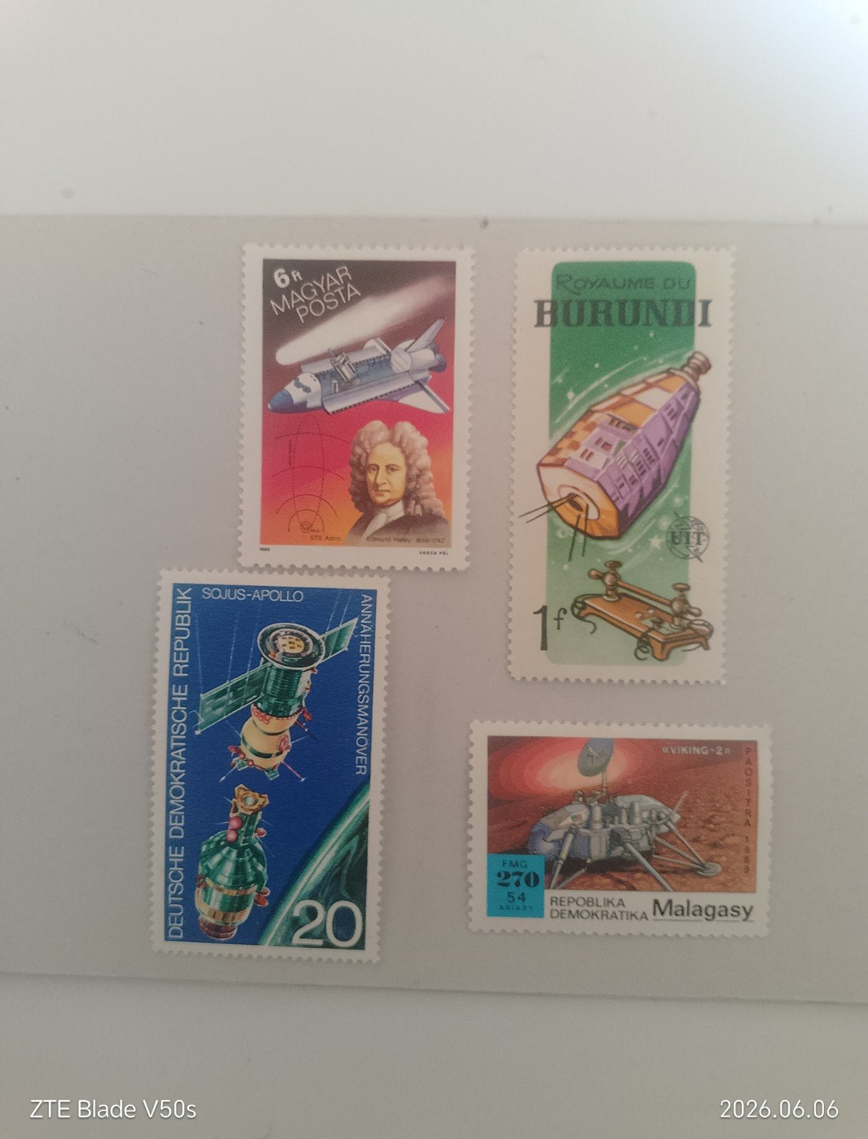 4 timbres pour un voyage dans l'espace après un voyage dans, Enlèvement ou Envoi