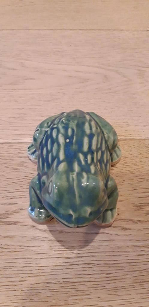 Keramische kikker, Ophalen