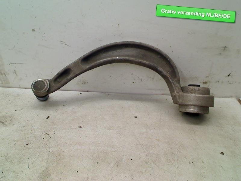 BRAS DE SUSPENSION AVANT GAUCHE INFERIEUR A4 Avant (B8), Auto-Union-Straße  1,
85057  Ingolstadt, DE, Info@audi.de, Audi, Utilisé