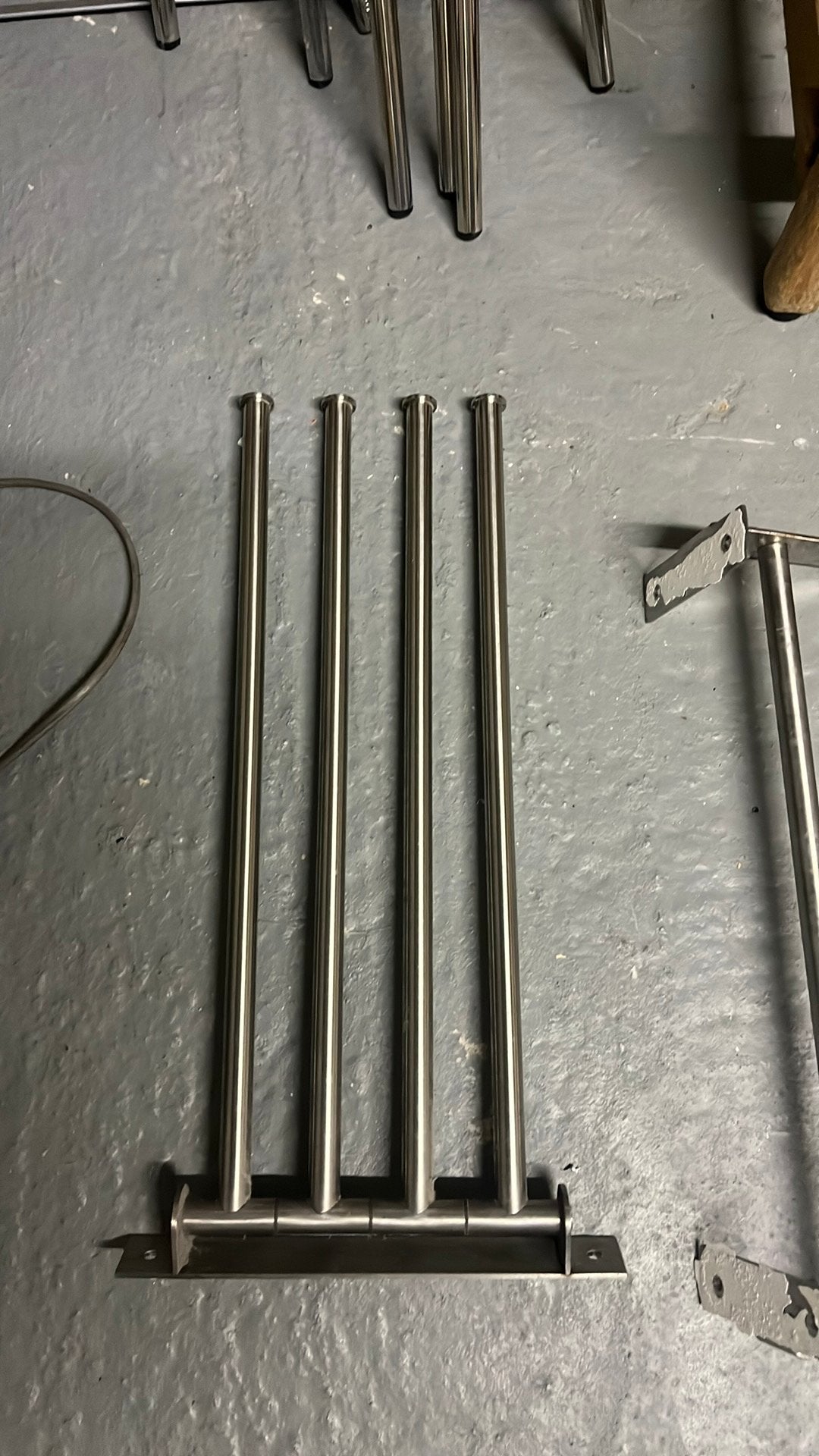 Accesoires inox pour salle de bain, Maison & Meubles, Enlèvement, Comme neuf, Argenté, Serviette