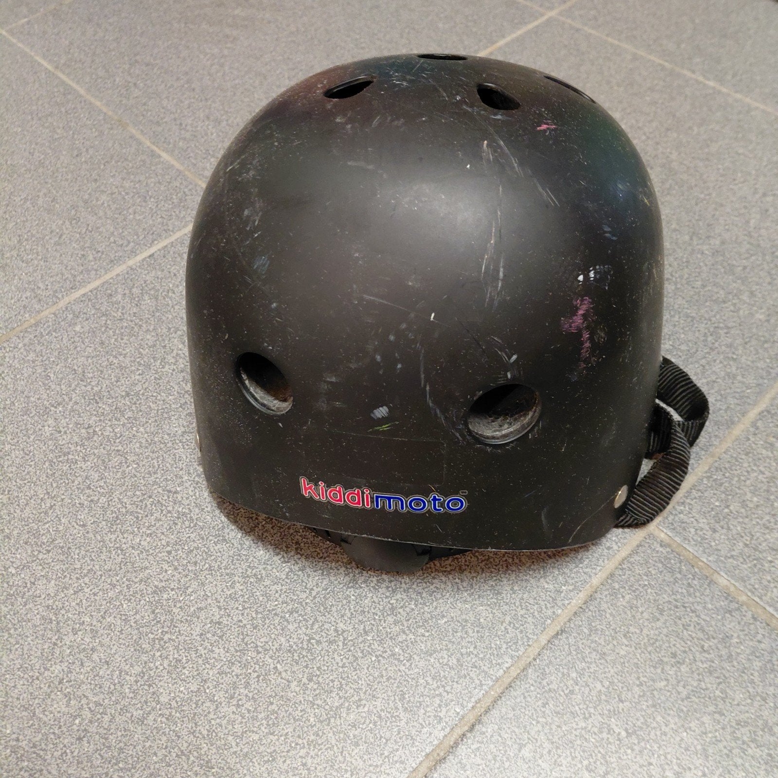 GRATIS kinder helm, Enlèvement, Utilisé, Garçon ou Fille