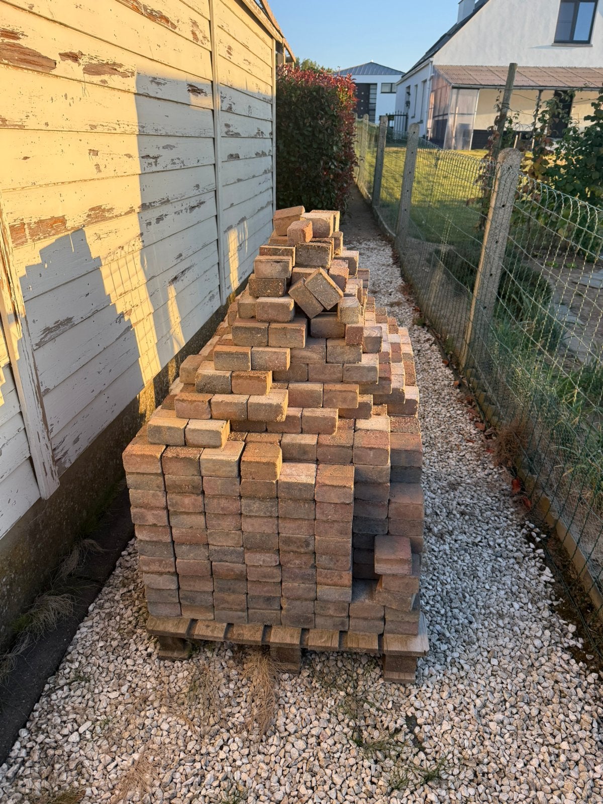 Gratis klinkers op te halen in Dilbeek, Tuin en Terras, Ophalen, Zo goed als nieuw, Klinkers
