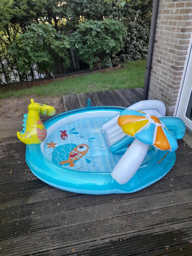 Kinderplonsbad met sproeier (zwembad), Enlèvement, Utilisé, Rond, Piscine gonflable