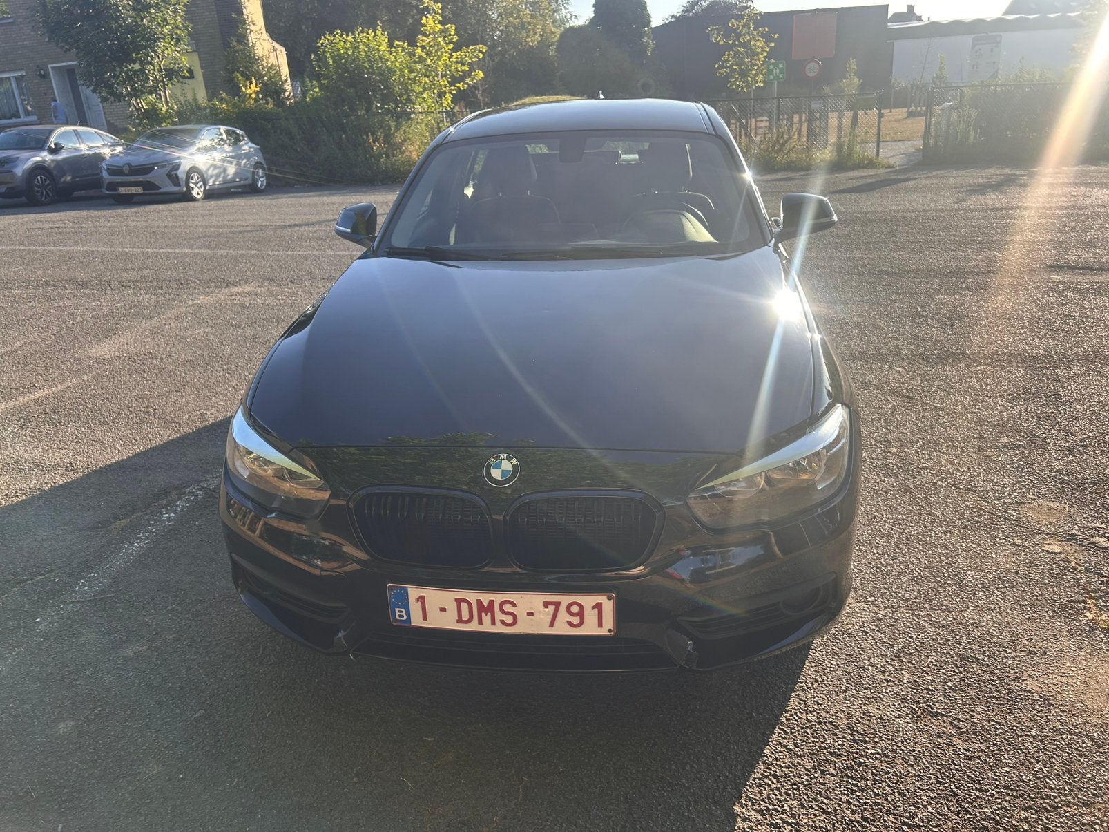 BMW 118i met weinig kilometers in zeer goede staat, Achat, Euro 6, Noir, 5 portes