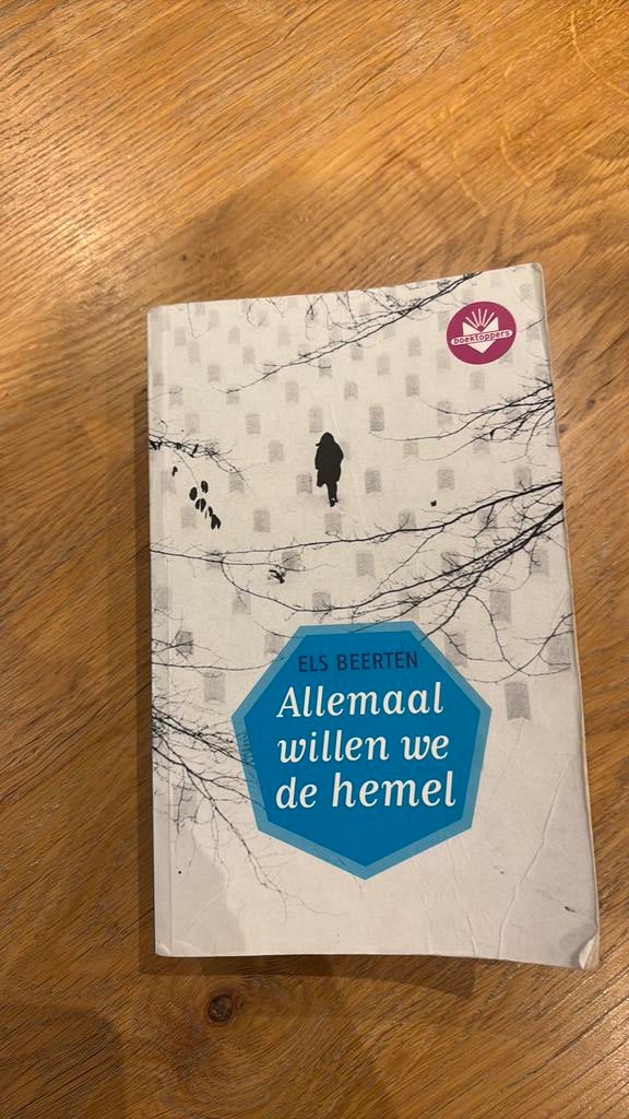 Allemaal willen we de hemel., Boeken, Ophalen of Verzenden, Zo goed als nieuw
