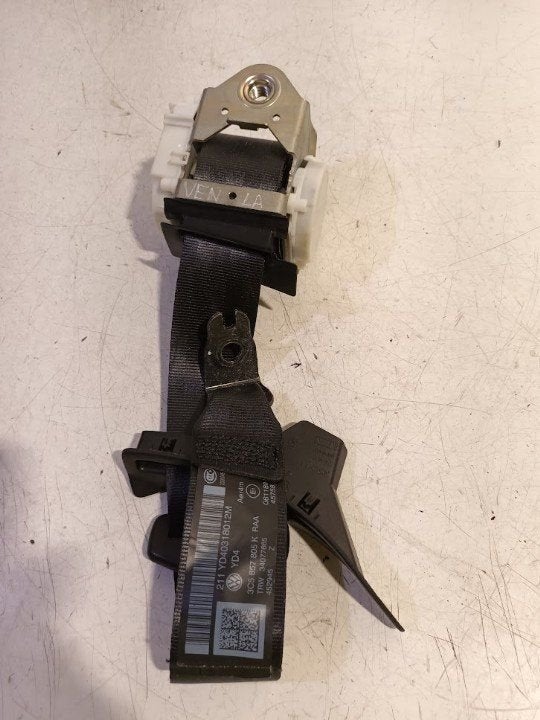Veiligheidsgordel links achter Volkswagen Passat, Onderdelen@venauto.nl, Van der Ven Autorecycling B.V., Ettenseweg 76, 4706 PB Roosendaal, The Netherlands