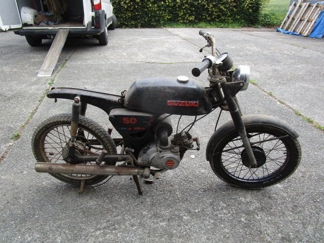 Suzuki A50K allemande pour pièces - à restaurer, 4 vitesses, 49 cm³, Classe B (45 km/h), Enlèvement
