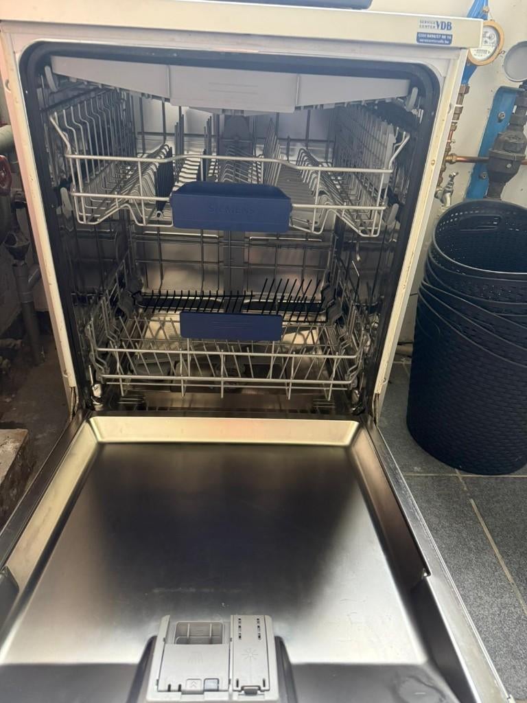 Afwasmachine, Elektronische apparatuur, Vaatwasmachines, Ophalen, Minder dan 10 liter, Zo goed als nieuw, Energieklasse A of zuiniger