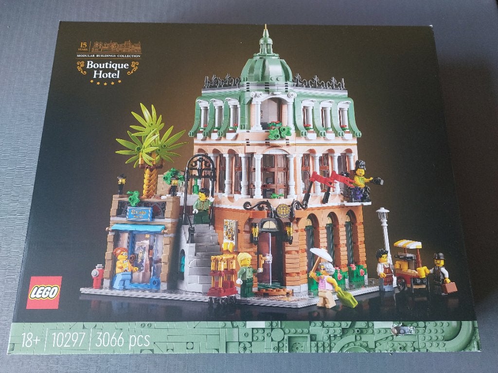 Lego Boutique Hotel, Neuf, Lego, Ensemble complet, Enlèvement