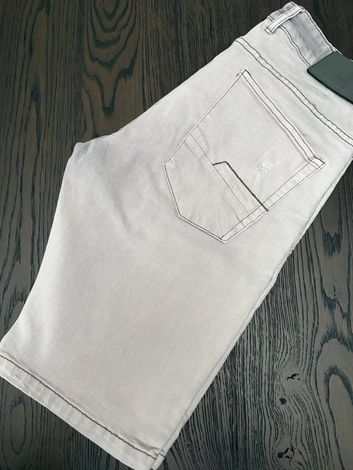 Grijze short 28, Kleding | Heren, Ophalen of Verzenden, Gedragen, Grijs, Overige jeansmaten
