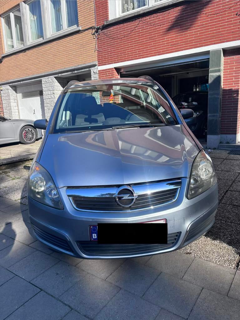 Opel Zafira 1.6 Essence 7 Places –Nouvel Embrayage –Car Pass, Argent ou Gris, Achat, Système audio, 7 places