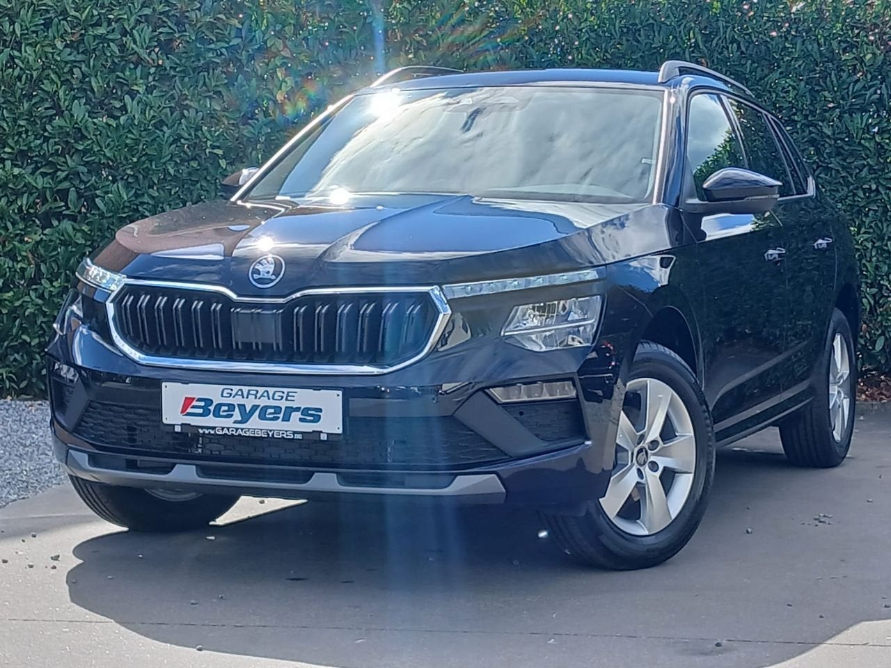 Skoda Kamiq EXTRA 1.0L TSI 95PK (bj 2025), Auto's, Skoda, Voorwielaandrijving, Stof, Gebruikt, Zwart