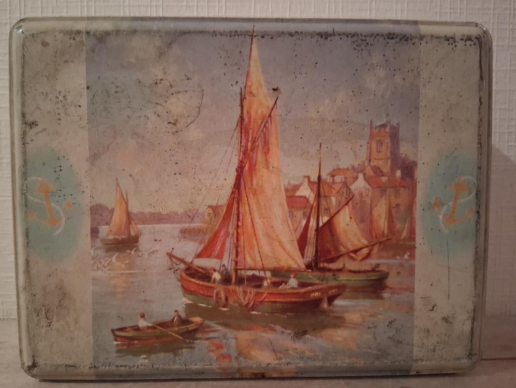 boîte en métal - Milady toffees, Waller&Hartley (Angleterre), Enlèvement ou Envoi