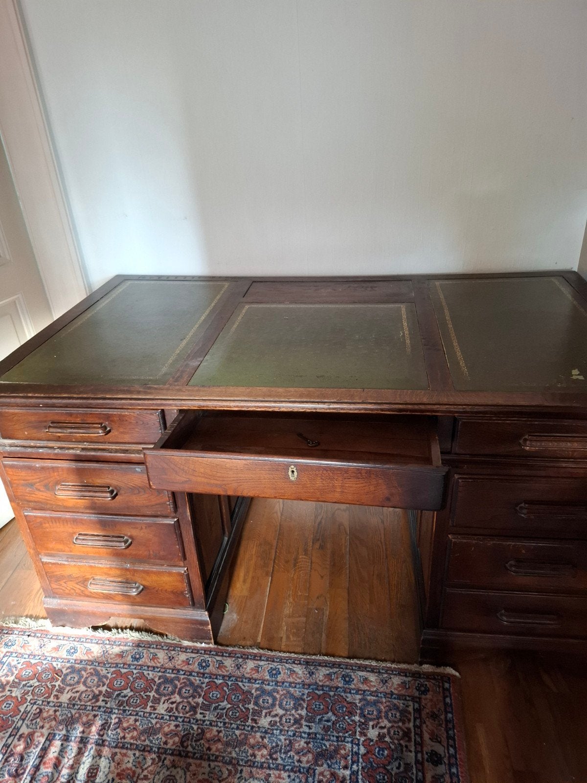 bureau engels, Huis en Inrichting, Bureaus, Ophalen, Groen