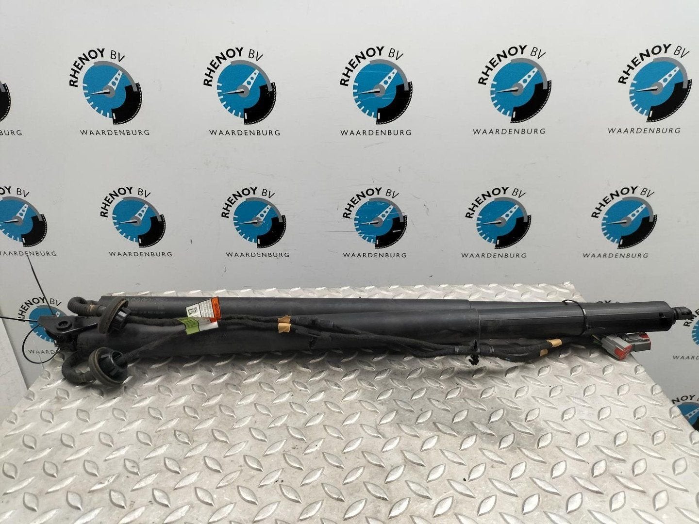 FORD KUGA VIGNALE ACHTERKLEP GASVEER / ELEKTRISCHE SPINDEL 2, Ophalen of Verzenden, Gebruikt, Stiba lid