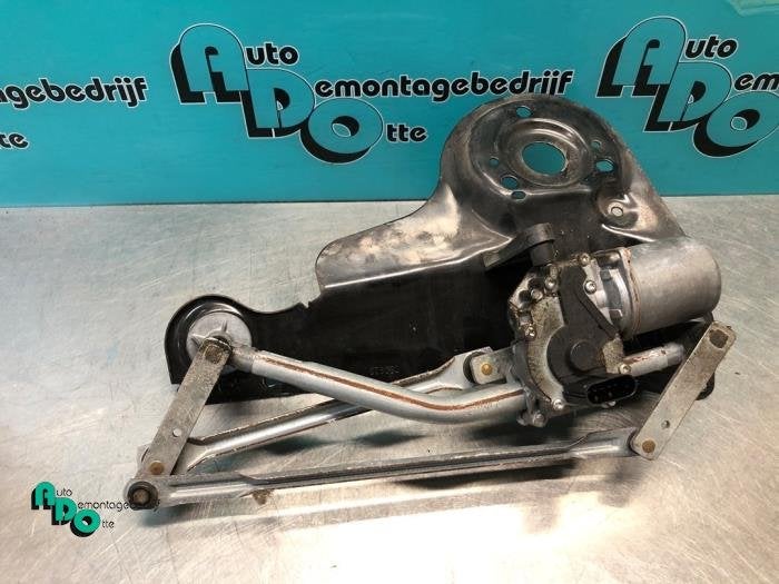 Moteur + mécanique essuie-glace d'un Ford Fusion (Fusion 02, -, 3 mois de garantie, -, -