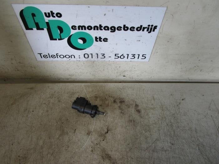 Commutateur feu de freinage d'un Ford C-Max (C-Max 04-), -, 3 mois de garantie, -, -