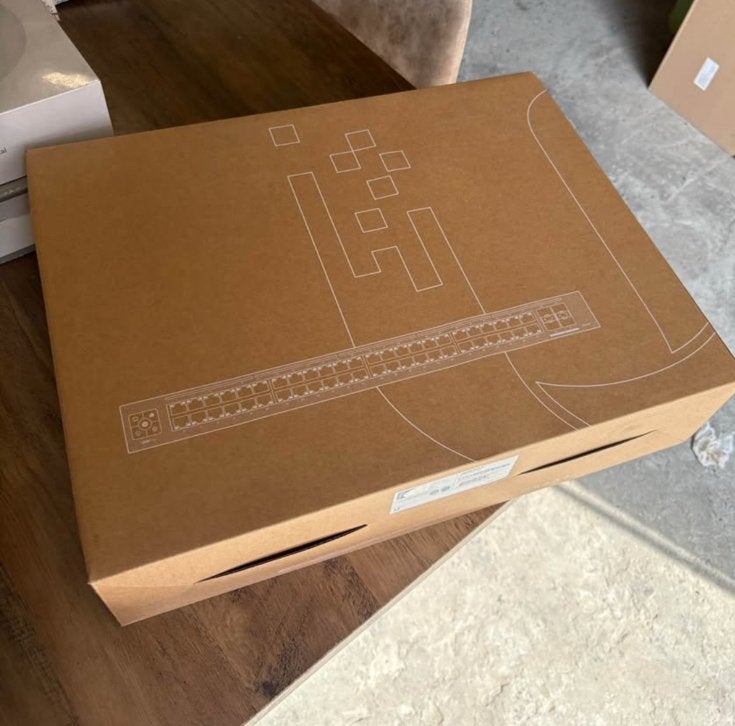 Ubiquiti USW-Pro-48, Computers en Software, Ophalen, Nieuw