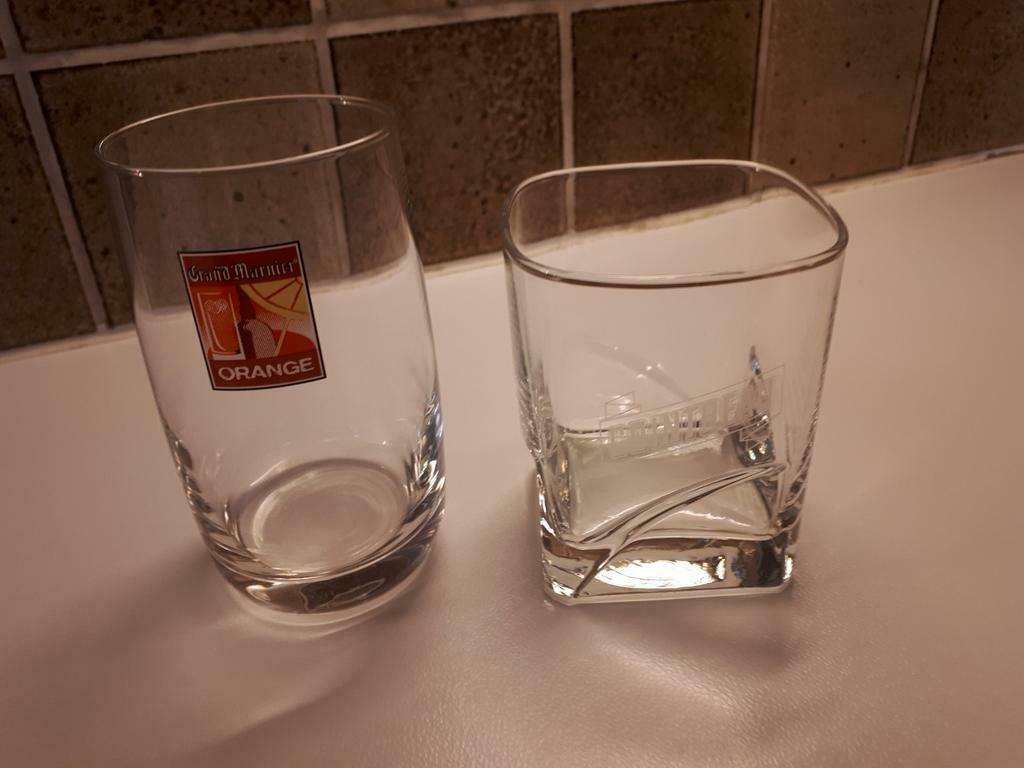 1 glas Cointreau + 1 glas Grand Marnier 1 euro per stuk, Verzamelen, Ophalen of Verzenden, Zo goed als nieuw, Borrel- of Shotglas