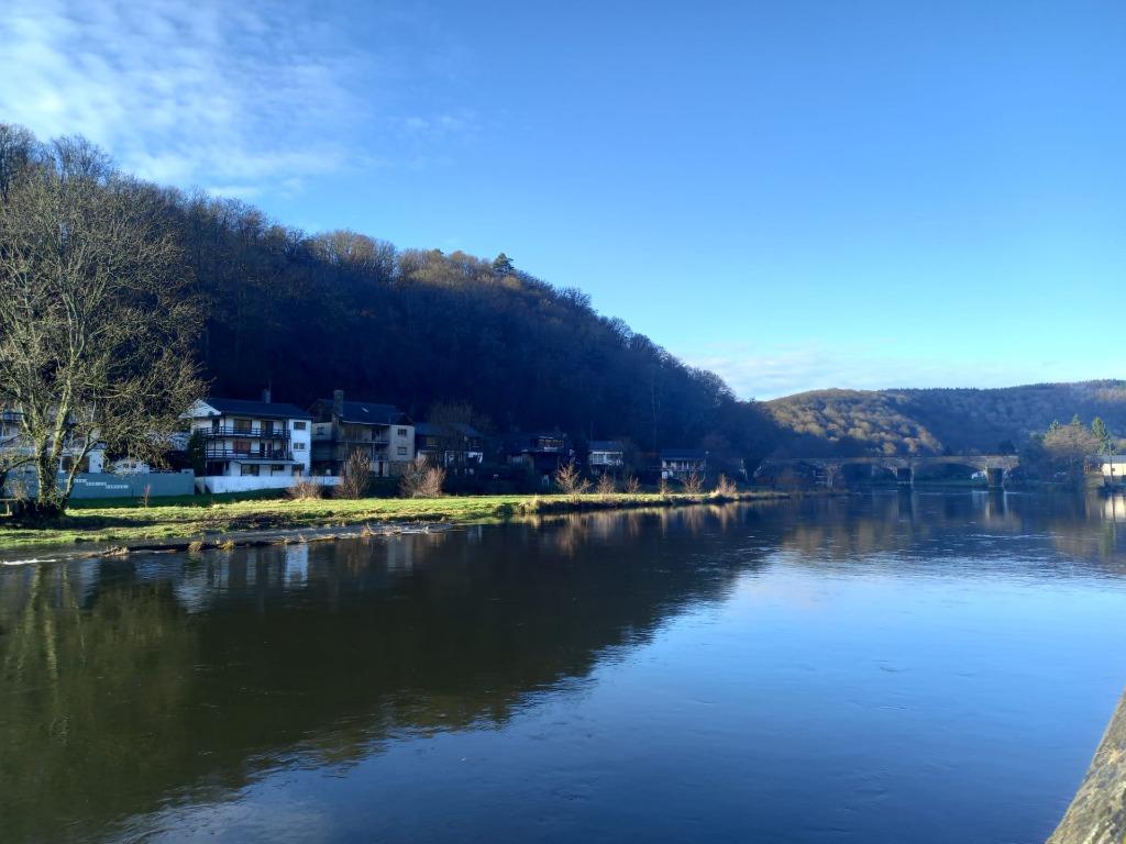 VAKANTIEWONING TE HUUR AAN DE OEVER VAN DE SEMOI, Vakantie, Vakantiehuizen | België, Overige typen, Overige, Aan meer of rivier