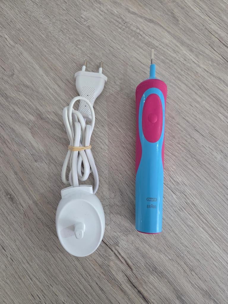 Brosse à dent électrique Orale B Braun pour enfant Princesse, Enlèvement, Comme neuf, Brosse à dents