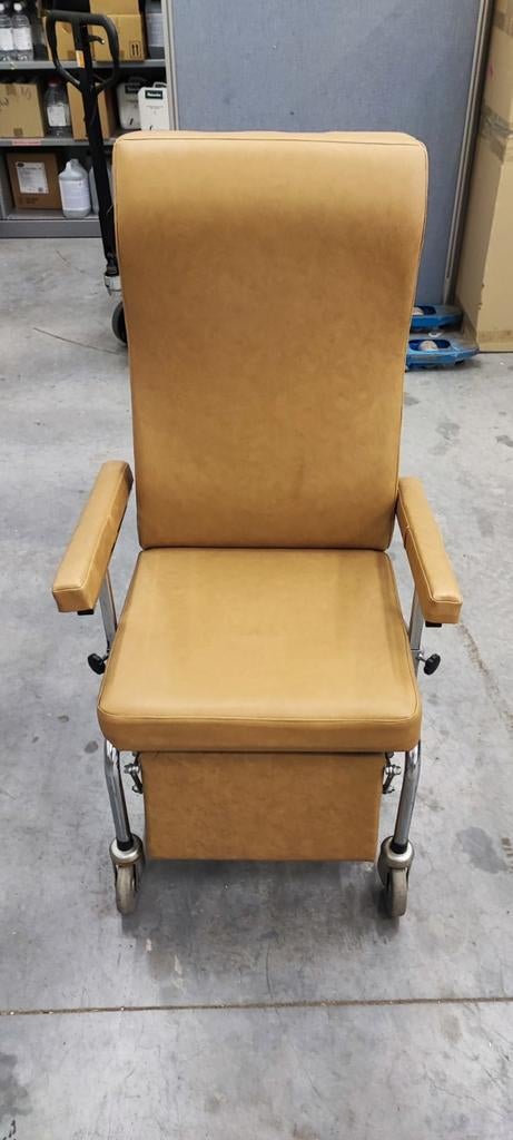 Geriatrische stoel, Ophalen