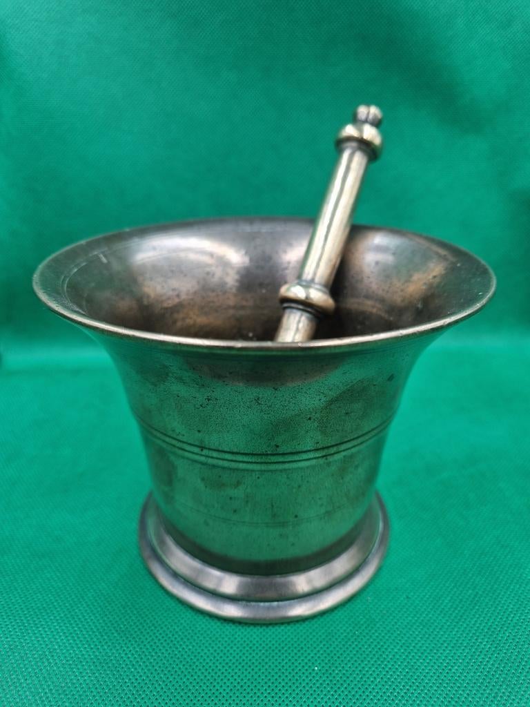 Antieke bronzen vijzel met stamper, Ophalen of Verzenden