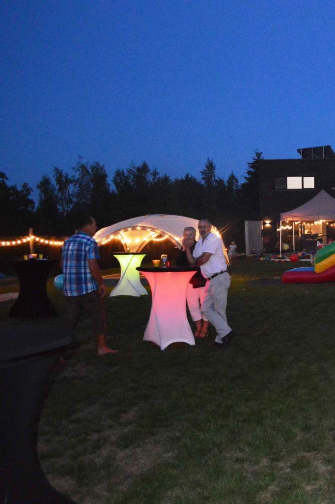 Verhuur tafels en stoelen, Hobby en Vrije tijd, Ophalen, Zo goed als nieuw