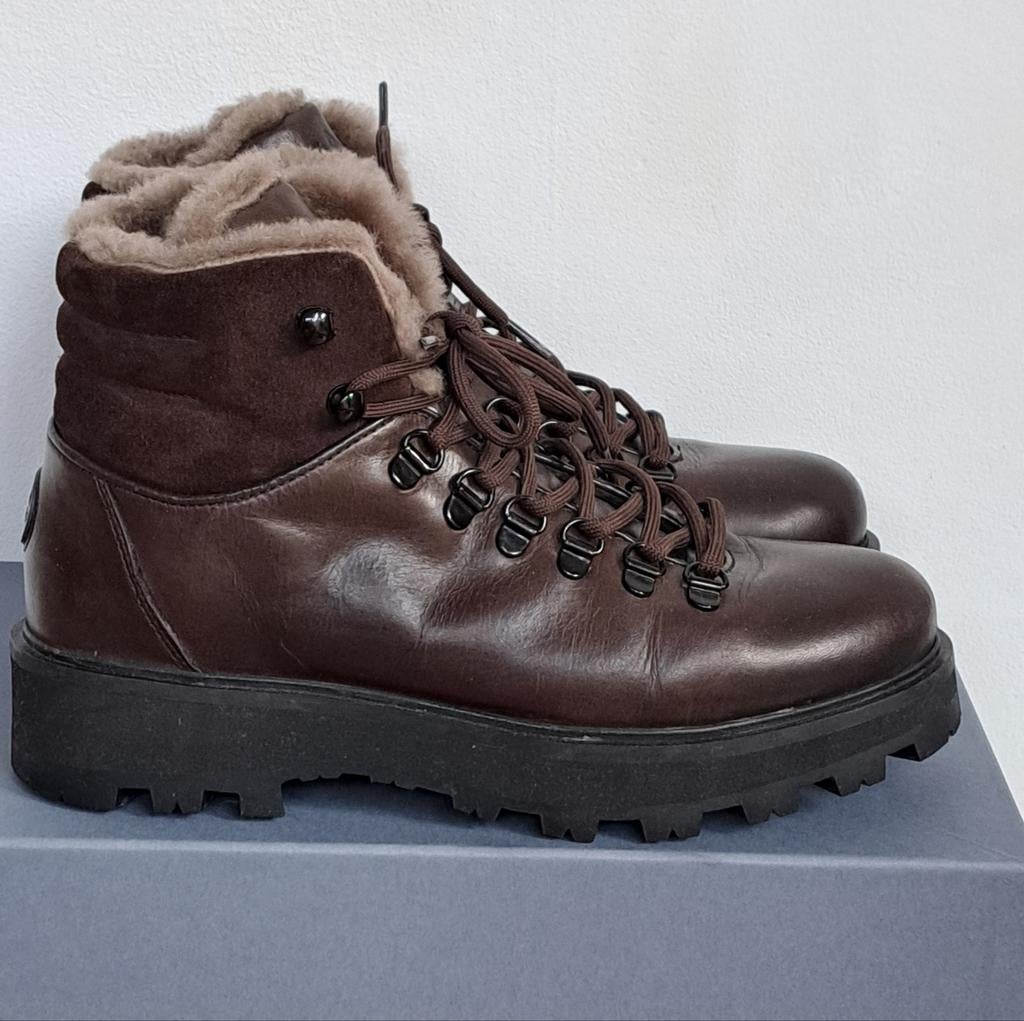 FUSEAU. (NOUVEAU 495€), Enlèvement ou Envoi, Comme neuf