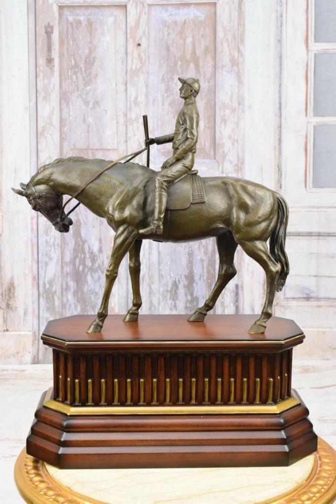 Prachtig Enorme Bronzen Beeld Jockey op een Paard, Verzenden, Brons