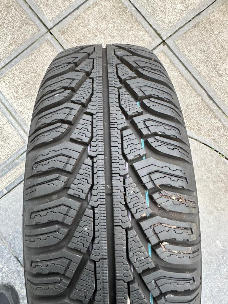 Uniroyal 185/60 R15 MS Plus 77 - als nieuw, 15 inch, Band(en), Personenwagen, 185 mm