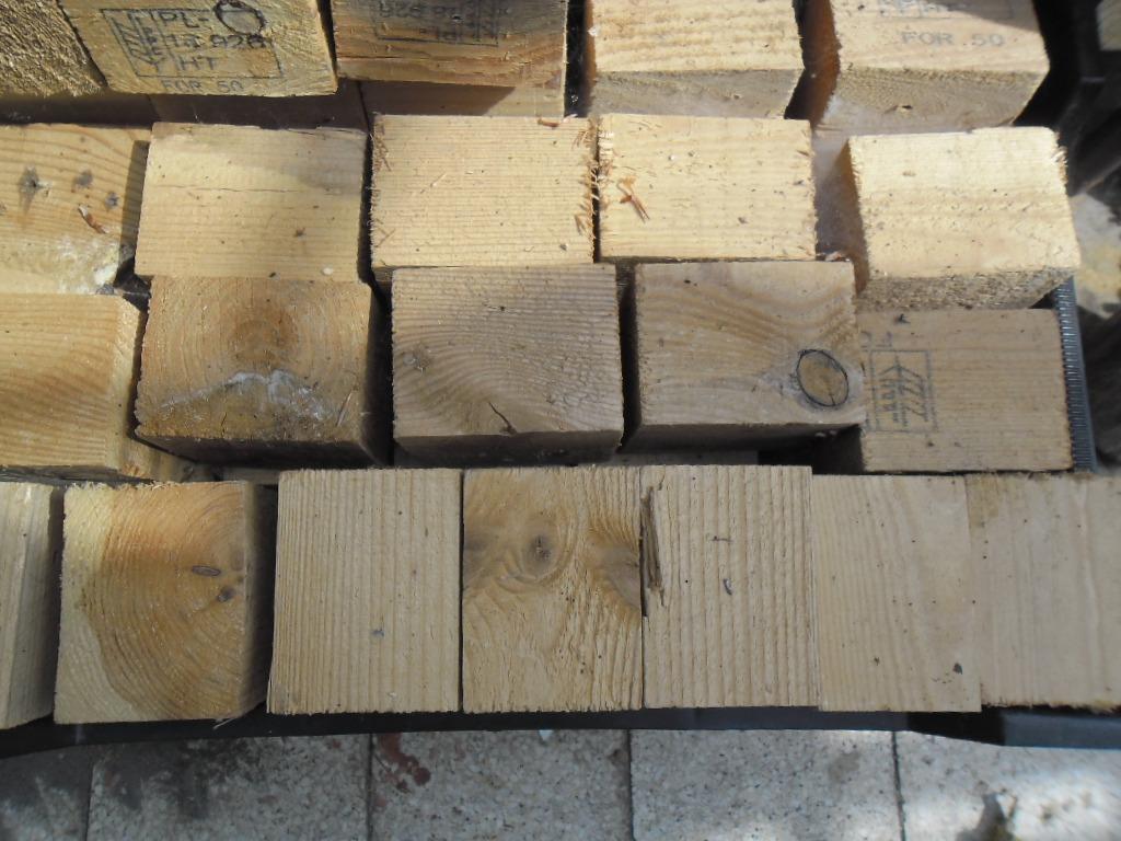 houten blokken 10x10 en 7cm dik +- 250 stuks één KOOP €25-,, Hobby en Vrije tijd, Ophalen, Zo goed als nieuw