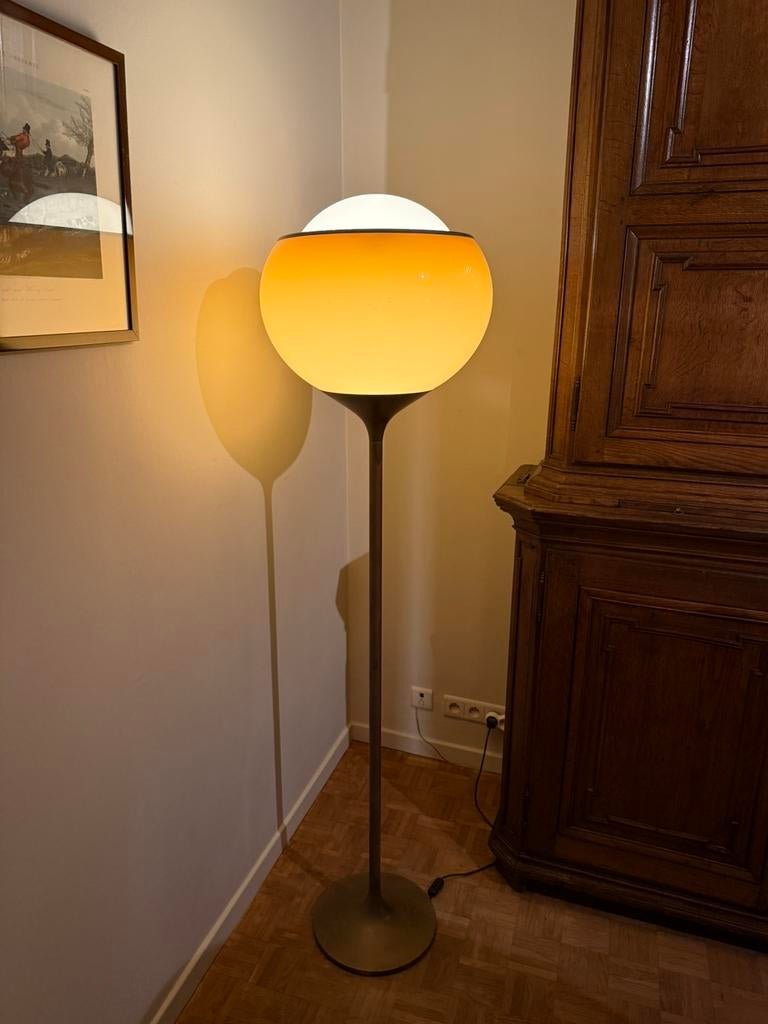 Vintage vloerlamp / Big Bud Floor Lamp, Harvey Guzzini 1960s, Ophalen, Gebruikt, 150 tot 200 cm