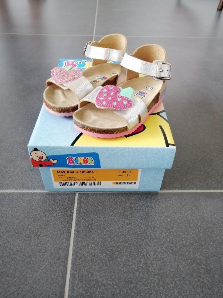 Sandalen Bumba maat 21, Kinderen en Baby's, Kinderkleding | Schoenen en Sokken, Ophalen, Meisje, Schoenen, Nieuw