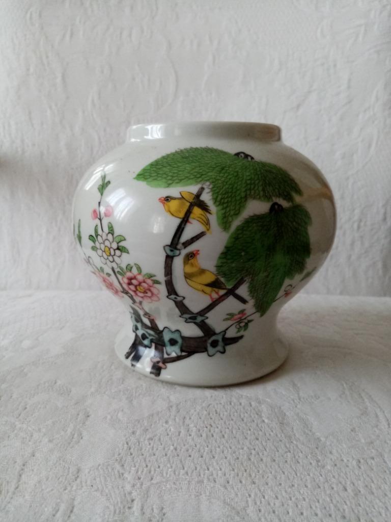 Vase Chinois en porcelaine Minguo période 1912/26  13.5cm, Enlèvement ou Envoi