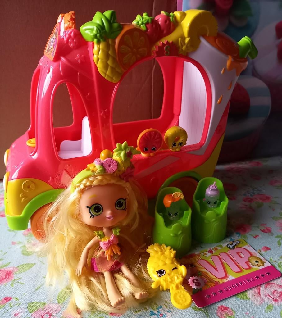 Shopkins Smoothie Truck Combo met pop Pineapple Lily, Ophalen of Verzenden, Zo goed als nieuw