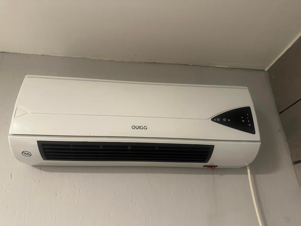 Muur verwarming, Ophalen, Zo goed als nieuw