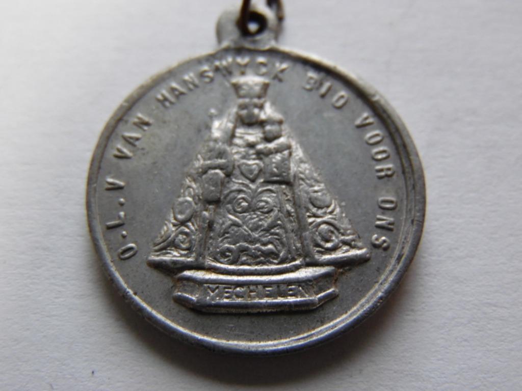 M14 * Antiek Scapulier- Medaille *O.L.V van Hanswyck, Ophalen of Verzenden