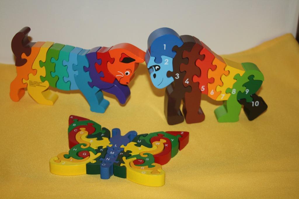 3 houten figuurzaagpuzzels ( nummers en letters ) dieren, Ophalen of Verzenden, Zo goed als nieuw, Overige typen