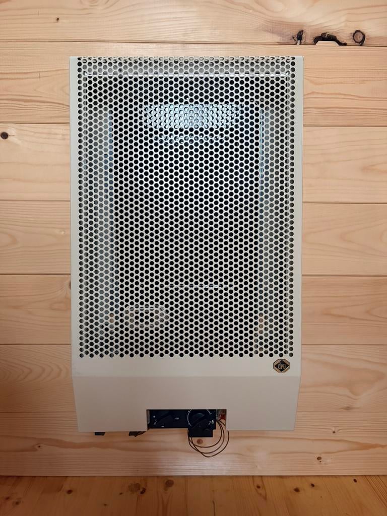 NIEUWSTAAT - DRU -art 2 -01 beige gasradiator, Ophalen, Zo goed als nieuw