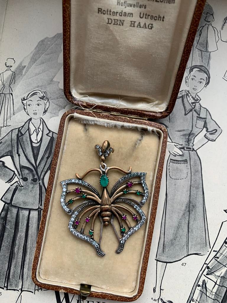 Pendentif papillon vintage en argent avec rubis, Bijoux, Sacs & Beauté, Bijoux anciens, Enlèvement ou Envoi, Pendentif
