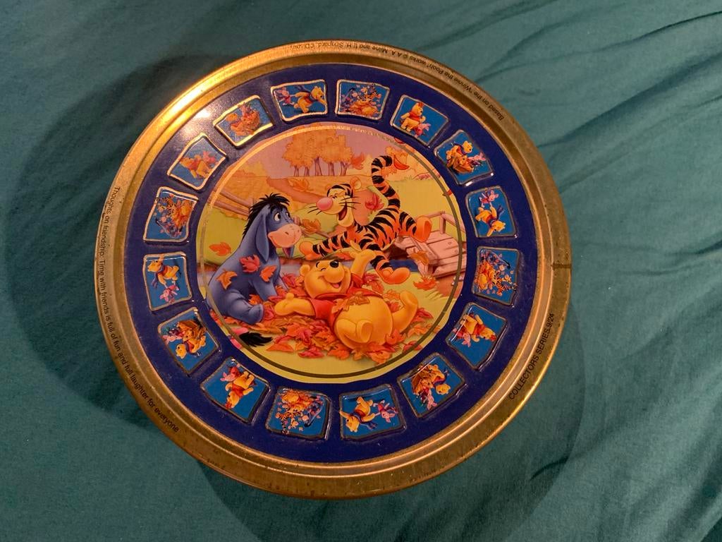 Disney Winnie the Pooh 2003 lege metalen koektrommel, Winnie de Poeh of vrienden, Gebruikt, Overige typen